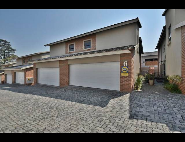 3 BEDROOM HOUSE FOR SALE IN FERNDALE